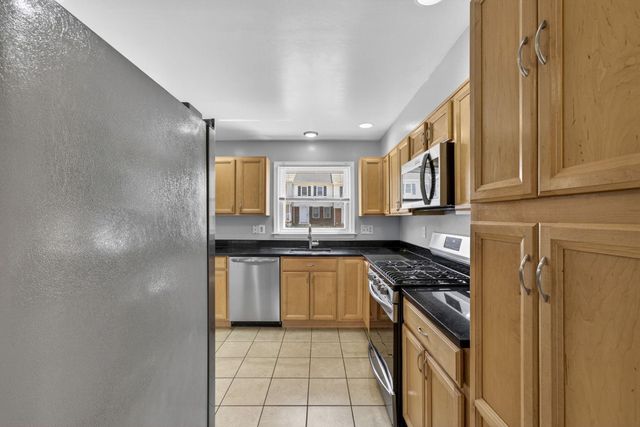 8636 NEWTON PL, Manassas, VA 20111