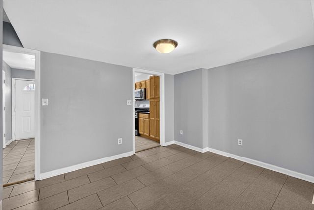 8636 NEWTON PL, Manassas, VA 20111