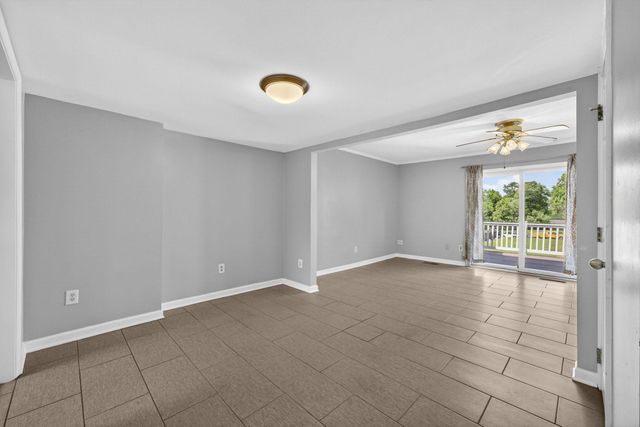 8636 NEWTON PL, Manassas, VA 20111