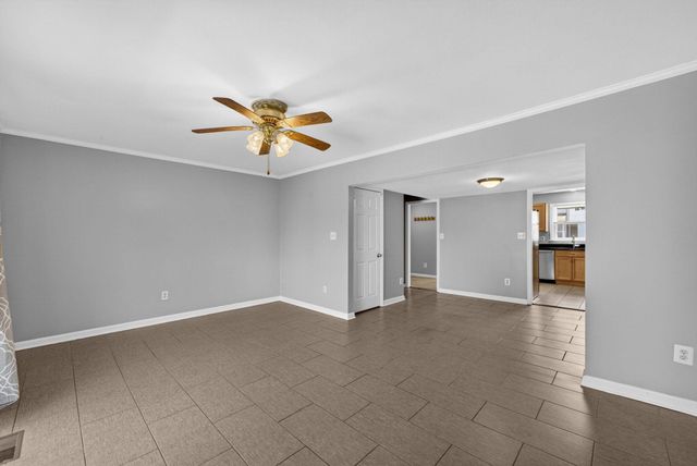 8636 NEWTON PL, Manassas, VA 20111