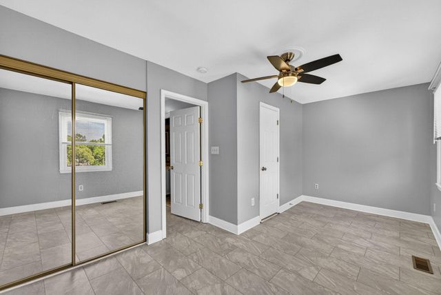 8636 NEWTON PL, Manassas, VA 20111