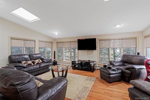 3 Birchwood Road, White Plains, NY 10605