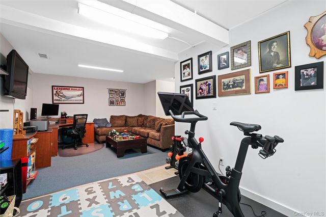 3 Birchwood Road, White Plains, NY 10605