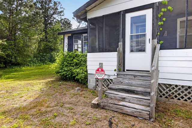 727 Campbellridge Lane, Saint Stephen, SC 29479