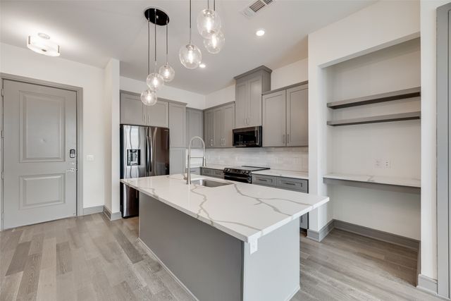 2700 Old Denton Road 4466, Carrollton, TX 75007