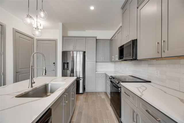 2700 Old Denton Road 4466, Carrollton, TX 75007