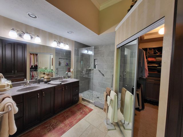 1943 Cliffview Lane, Florence, KY 41042