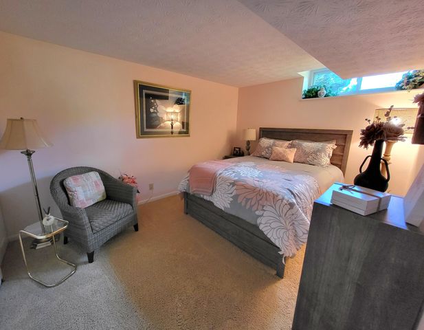 1943 Cliffview Lane, Florence, KY 41042