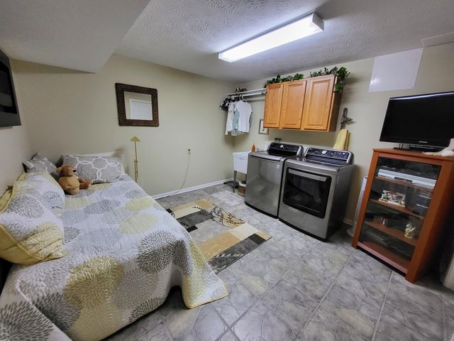 1943 Cliffview Lane, Florence, KY 41042