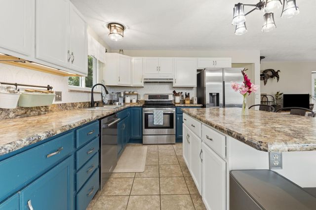 579 N County Line Road, Sunbury, OH 43074