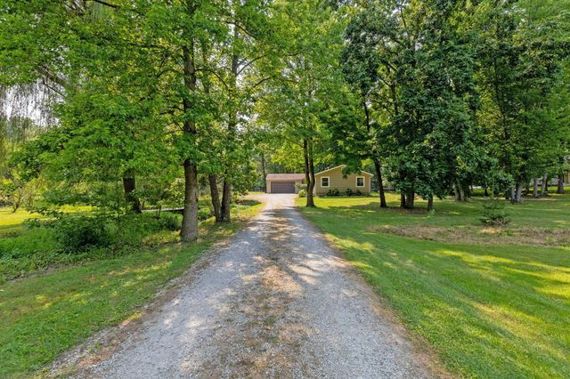 579 N County Line Road, Sunbury, OH 43074