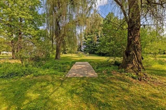 579 N County Line Road, Sunbury, OH 43074