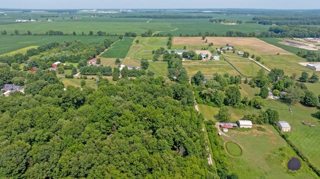 579 N County Line Road, Sunbury, OH 43074