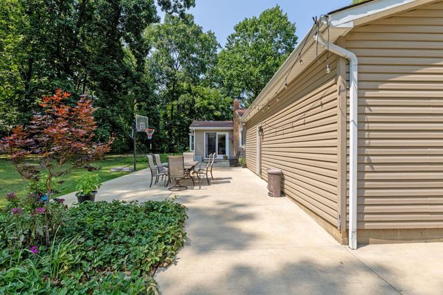 579 N County Line Road, Sunbury, OH 43074