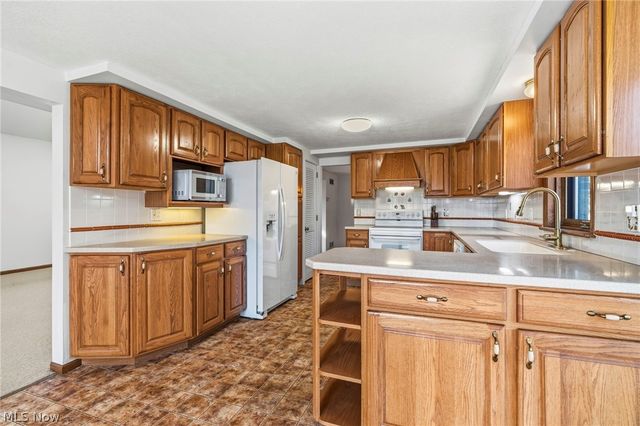 380 E 2nd Street, Zoar, OH 44697