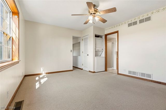 380 E 2nd Street, Zoar, OH 44697