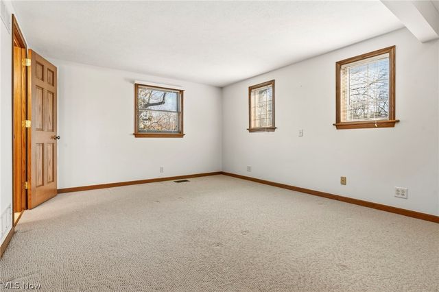 380 E 2nd Street, Zoar, OH 44697