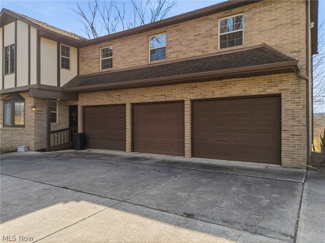 380 E 2nd Street, Zoar, OH 44697