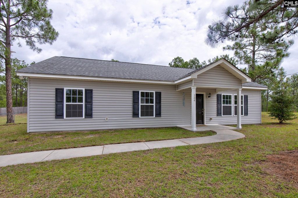 134 Charm Hill Road, Lugoff, SC 29078