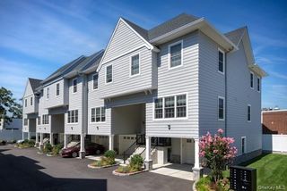 1 Wallace Court 5, Valley Stream, NY 11580