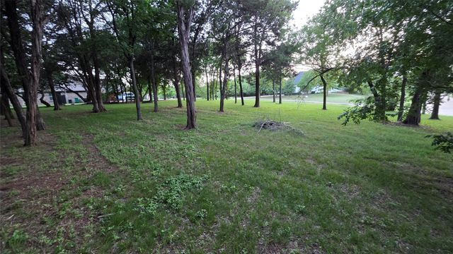 2776 S Lakeview Drive, Cedar Hill, TX 75104