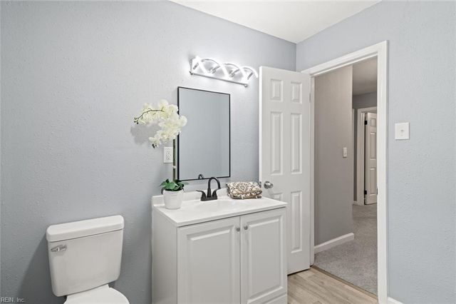 418 Fox Hill RD, Hampton, VA 23669