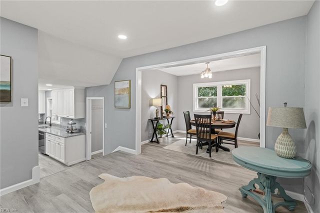 418 Fox Hill RD, Hampton, VA 23669