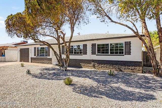 2526 W ORCHID Lane, Phoenix, AZ 85021