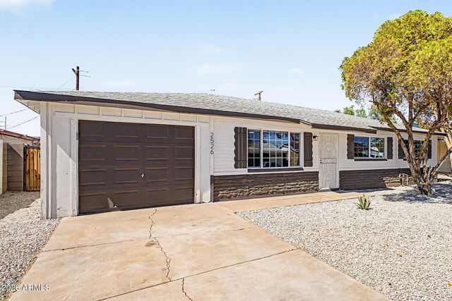 2526 W ORCHID Lane, Phoenix, AZ 85021