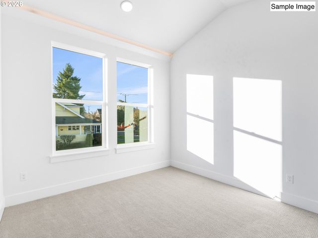 6126 Ne Stanton St, Portland, OR 97213