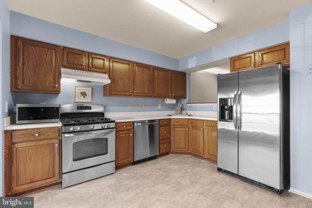Image 9 of property listing at 7774 BLUEBERRY HILL LN, Ellicott City, MD 21043