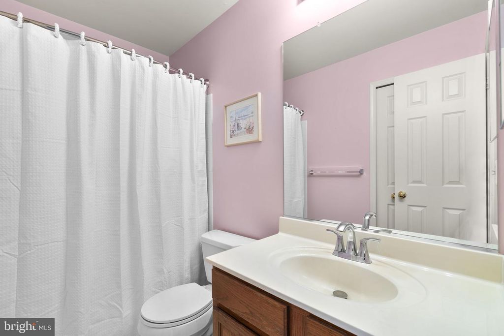 Image 23 of property listing at 7774 BLUEBERRY HILL LN, Ellicott City, MD 21043