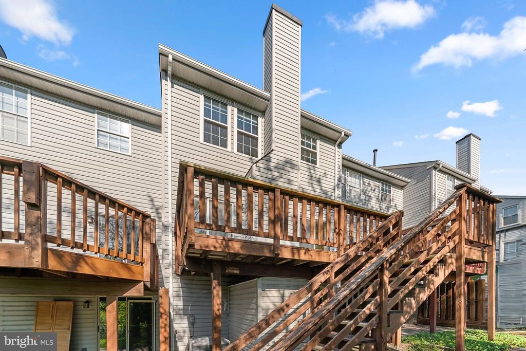 Image 28 of property listing at 7774 BLUEBERRY HILL LN, Ellicott City, MD 21043