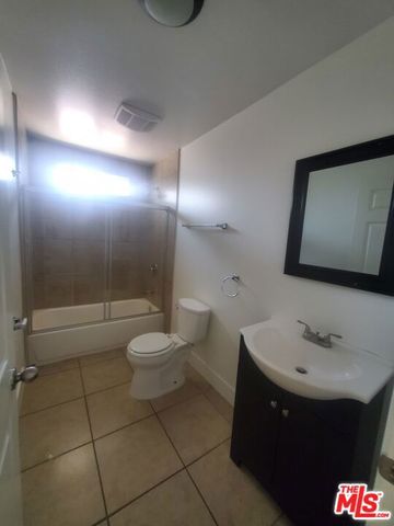 831 E 109th Street, Los Angeles, CA 90059