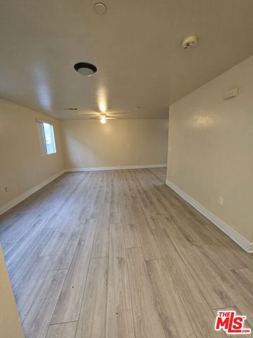 831 E 109th Street, Los Angeles, CA 90059