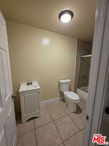 831 E 109th Street, Los Angeles, CA 90059