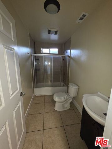 831 E 109th Street, Los Angeles, CA 90059