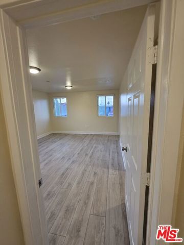831 E 109th Street, Los Angeles, CA 90059