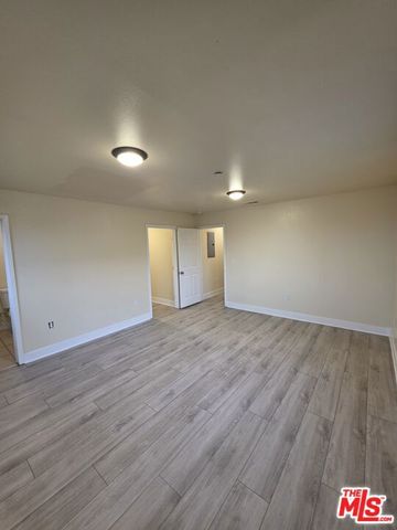 831 E 109th Street, Los Angeles, CA 90059