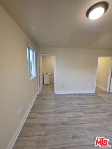 831 E 109th Street, Los Angeles, CA 90059