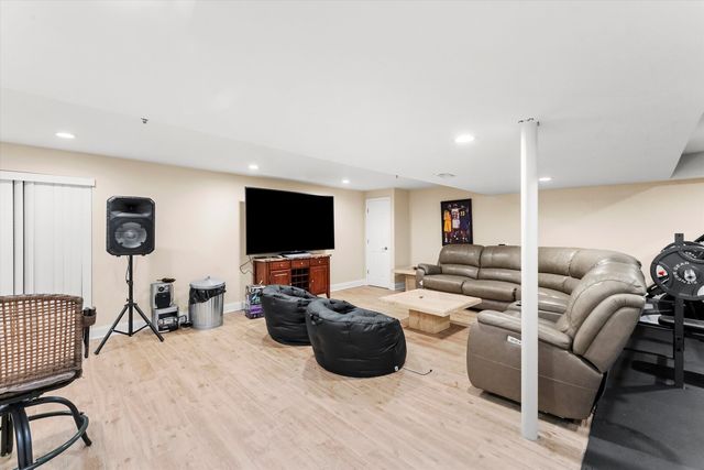 6506 Fawn Court, Matteson, IL 60443