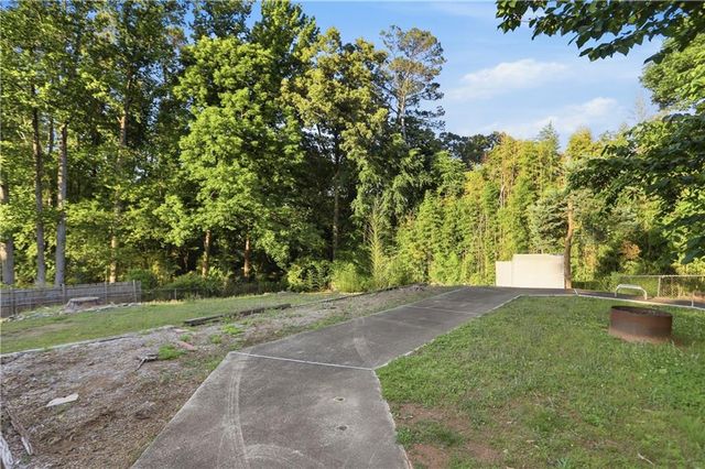 6742 Kellogg Drive, Acworth, GA 30102