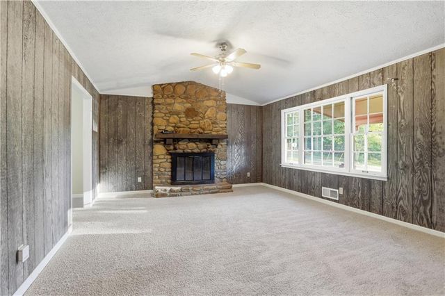 6742 Kellogg Drive, Acworth, GA 30102