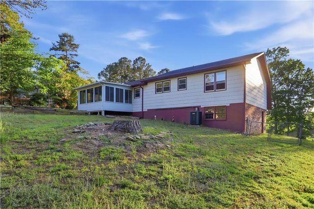 6742 Kellogg Drive, Acworth, GA 30102