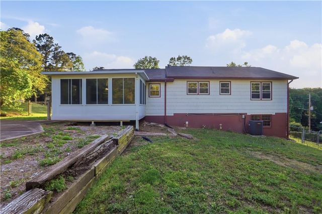 6742 Kellogg Drive, Acworth, GA 30102