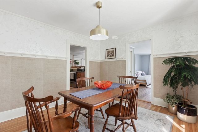 58 Chase St, Barnstable, MA 02601