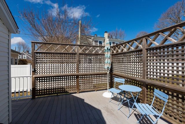 58 Chase St, Barnstable, MA 02601