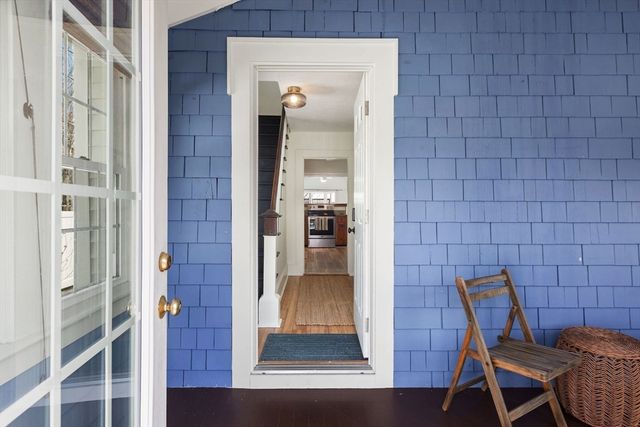 58 Chase St, Barnstable, MA 02601