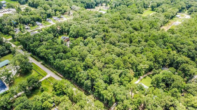3 County Road 3561, New Caney, TX 77357