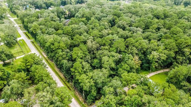 3 County Road 3561, New Caney, TX 77357